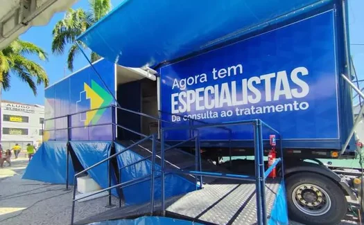 População de Arapiraca é atendida por carreta de exames de imagem