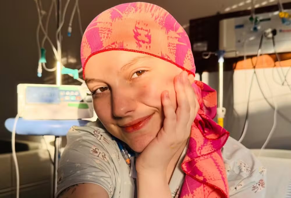 Influencer Isabel Veloso morre aos 19 anos