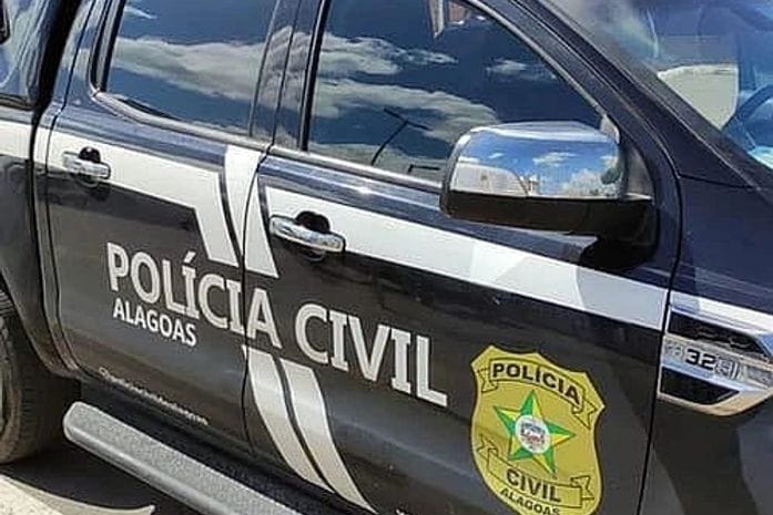 Polícia Civil prende mulher de 33 anos por tráfico de drogas em Coqueiro Seco