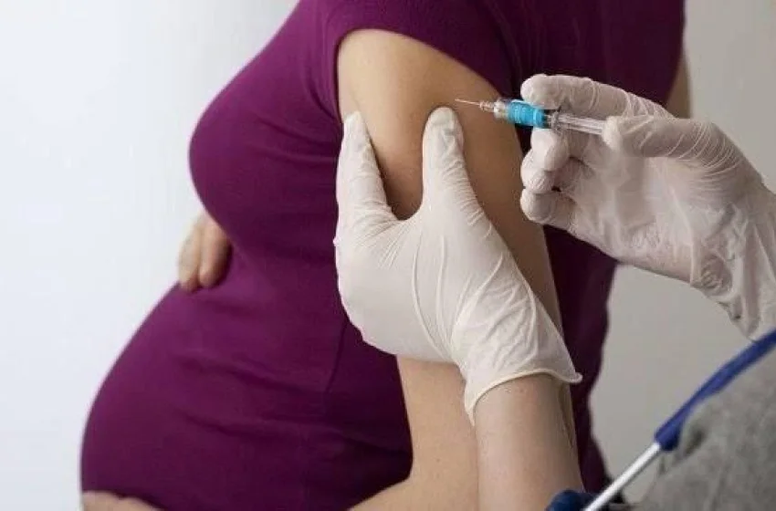 Maceió inicia vacinação contra o Vírus Sincicial Respiratório para gestantes