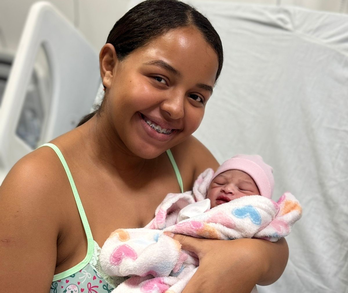 Bebê nasce nos primeiros minutos de 2026 na rede pública de Alagoas