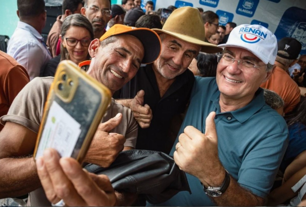 Renan Calheiros lidera disputa pelo Senado em Alagoas