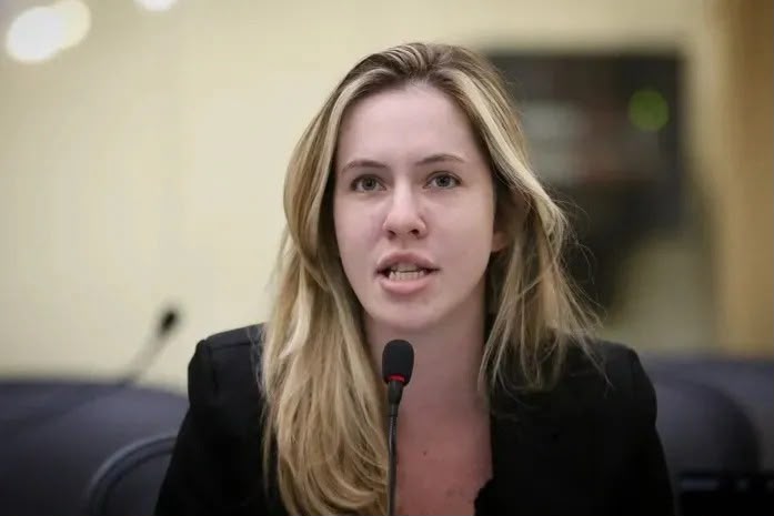 ALE aprova projeto que dá voz à comunidade sobre progressão escolar