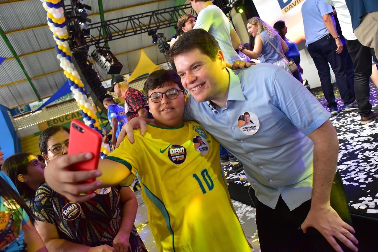 Davi Davino Filho destaca qualificação e emprego para jovens de AL