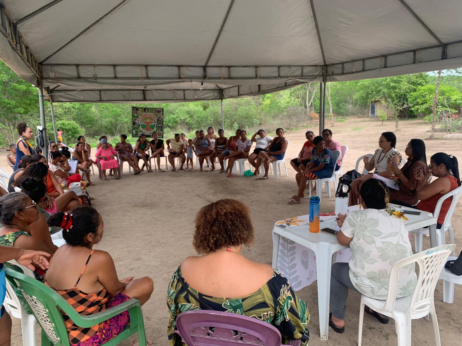 Projeto Flor de Jenipapo promove cultura e cidadania em aldeia indígena