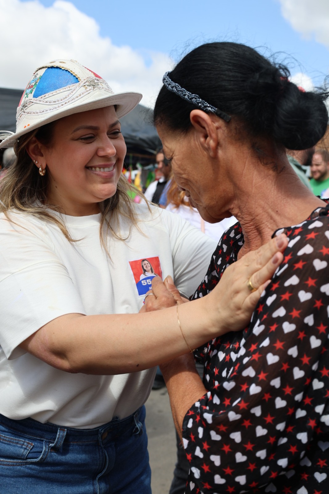 Samyra do Basto leva campanha às feiras de Arapiraca e Piaçabuçu