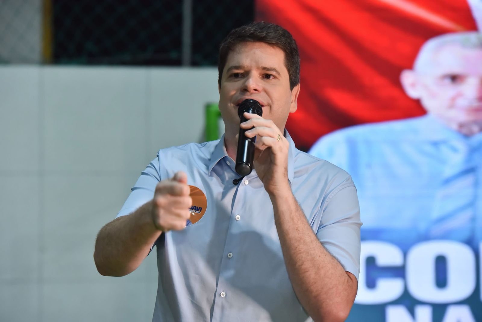 Davi Davino propõe rede regional para atender crianças autistas em AL