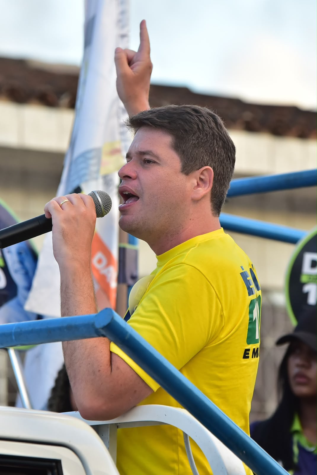 Davi Davino Filho afirma que adversários tentam influenciar eleitorado com desinformação