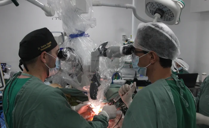 Santa Casa realiza cirurgia cerebral com paciente acordada em Maceió