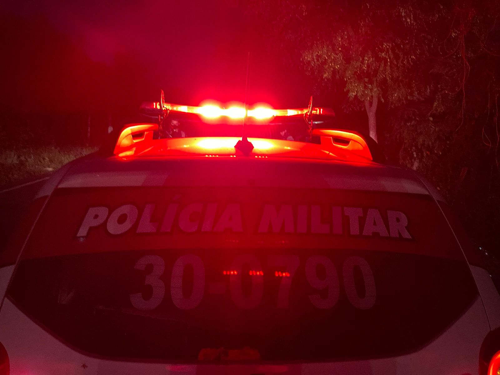 Criança de 5 anos é encontrada sozinha em imóvel no Jacintinho, em Maceió