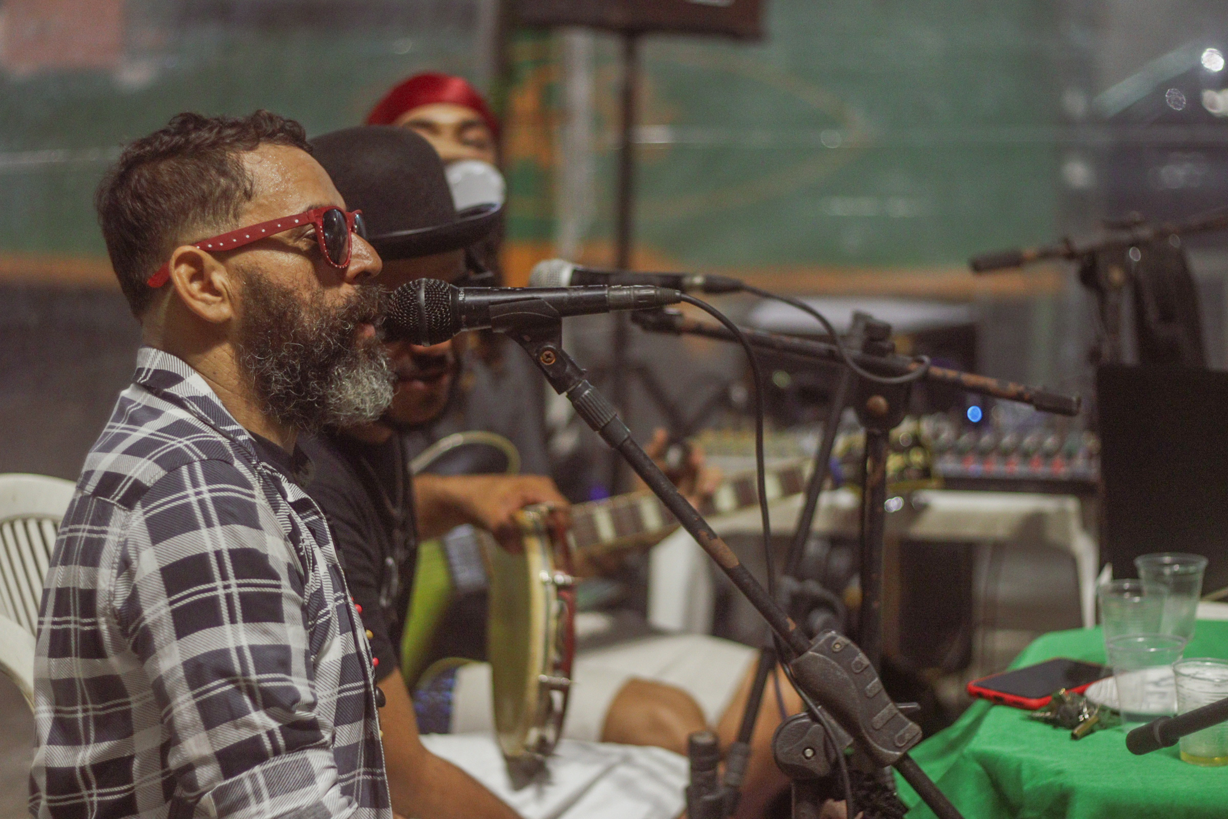 'Meu Canto': artista Rogério Dyaz lança livro sobre poesia e memória em Maceió