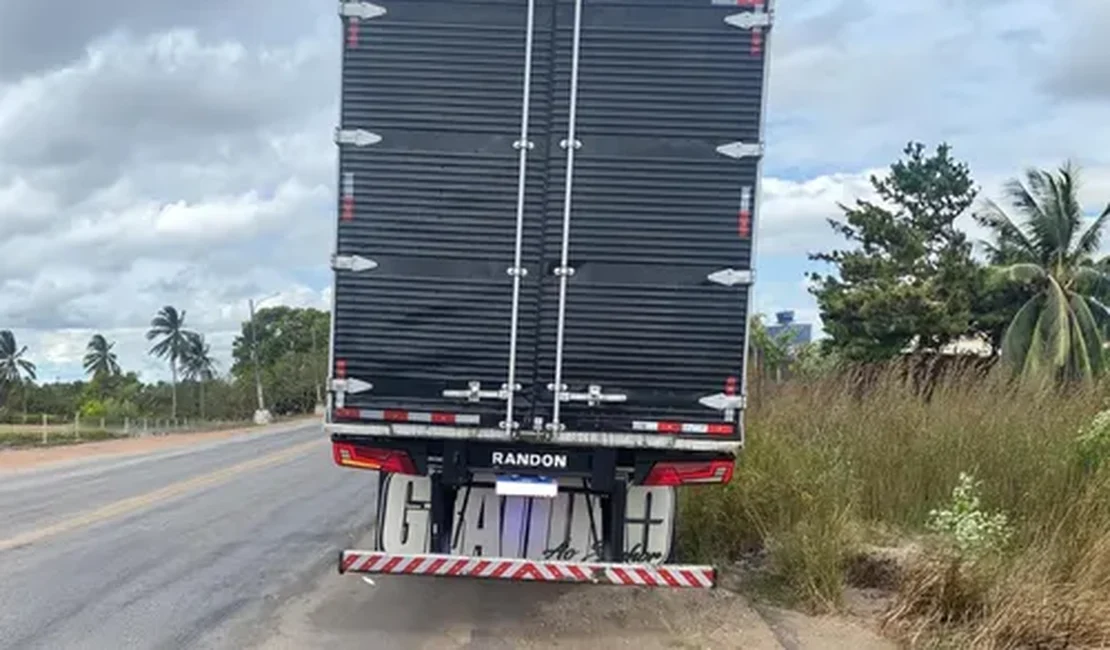 Caminhão com bebidas sem nota é parado na BR-101 em São Sebastião