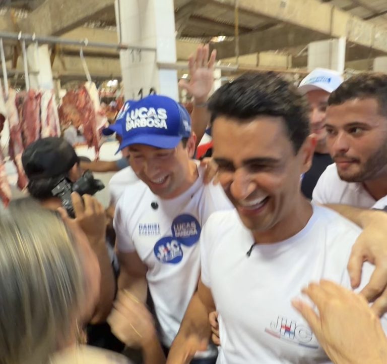 Lucas Barbosa e Célia Rocha reforçam apoio a JHC em agenda no interior