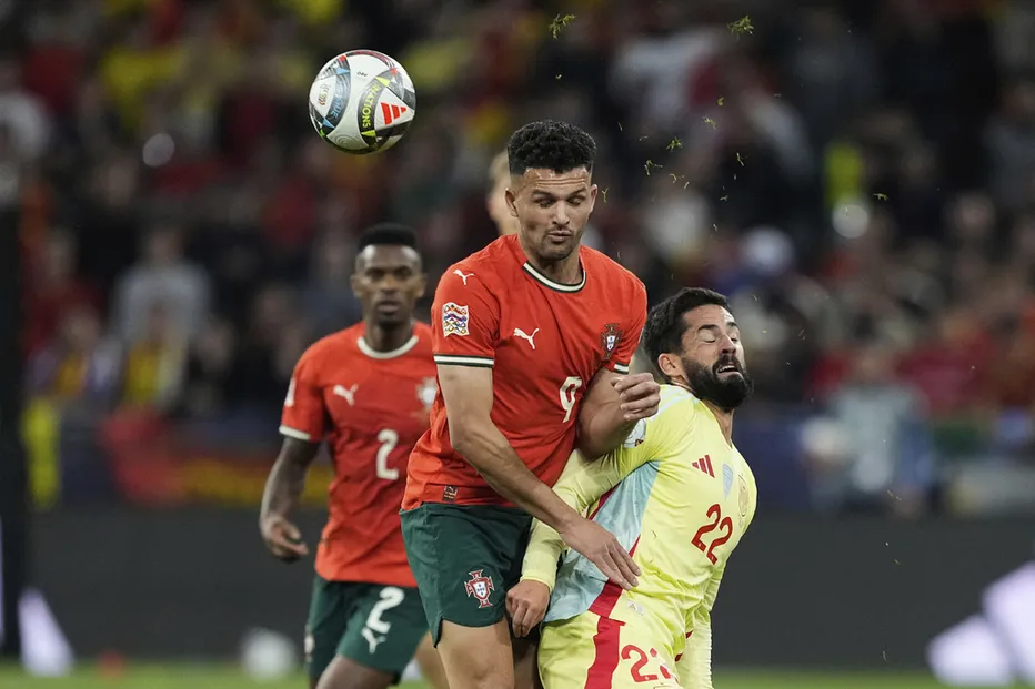 Clássico Ibérico: Portugal e Espanha se enfrentam pela Copa nesta segunda (6):