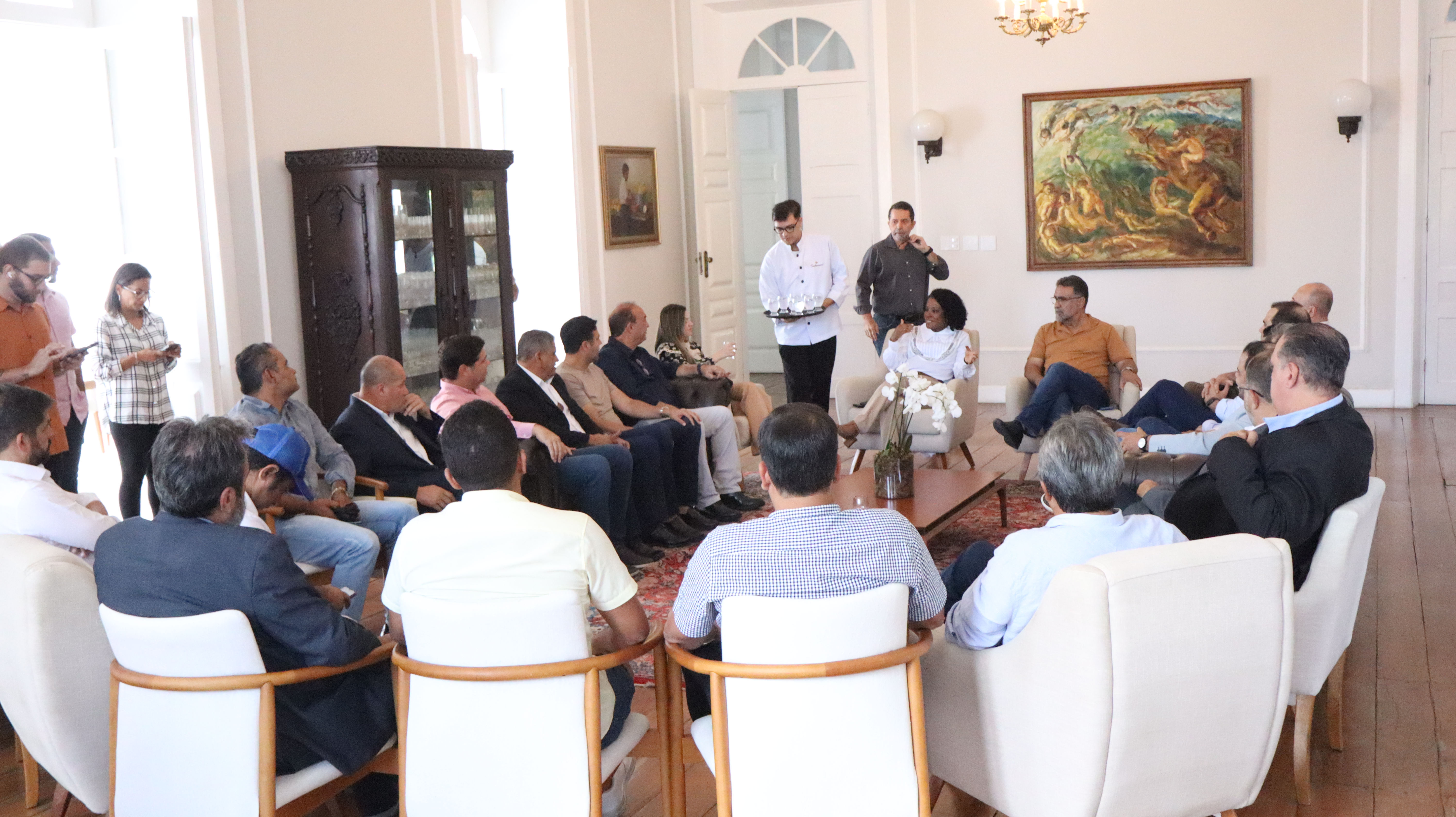 Unicafes-AL recebe representantes do Governo Federal em almoço com secretário estadual de Agricultura