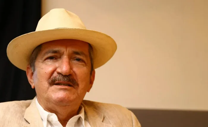 Aldo Rebelo chama pré-candidatura de Joaquim Barbosa de 'afronta'