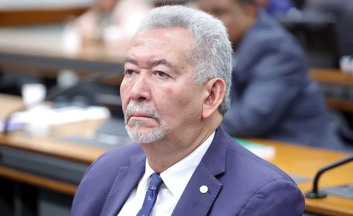 TRE-AL marca julgamento que pode cassar mandato do deputado federal Paulão
