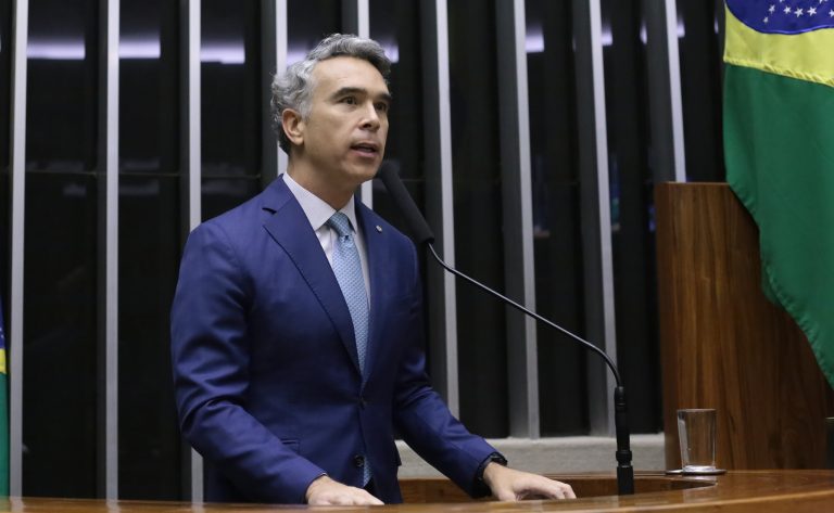 Câmara aprova criação do Sistema Nacional de Educação e fortalece políticas educacionais