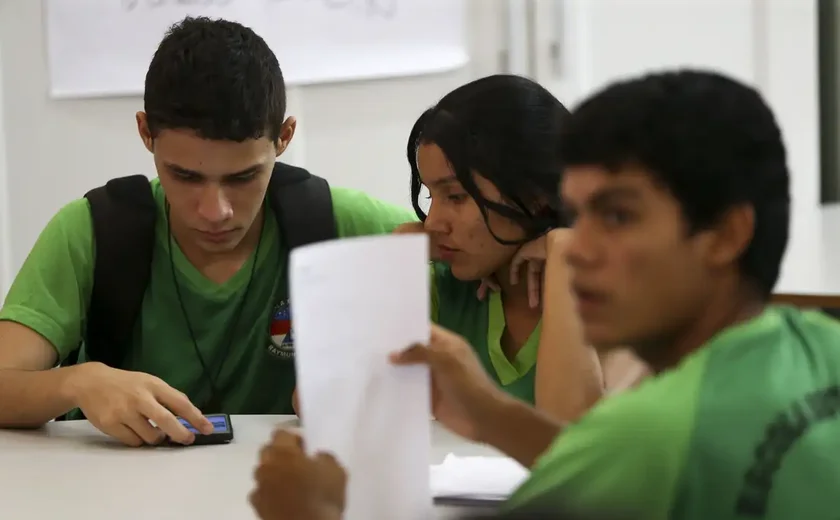 Inclusão digital no Brasil é feita pela metade, mostra pesquisa