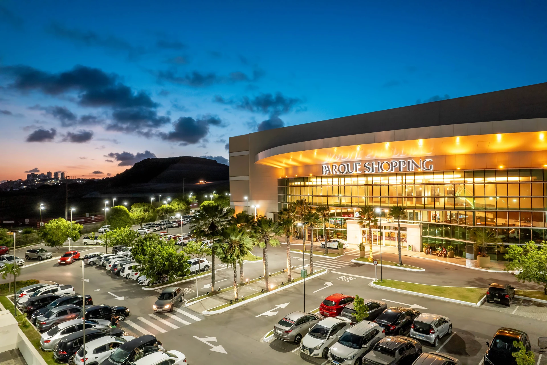 Brasil x Haiti altera horário de funcionamento de shoppings em Maceió
