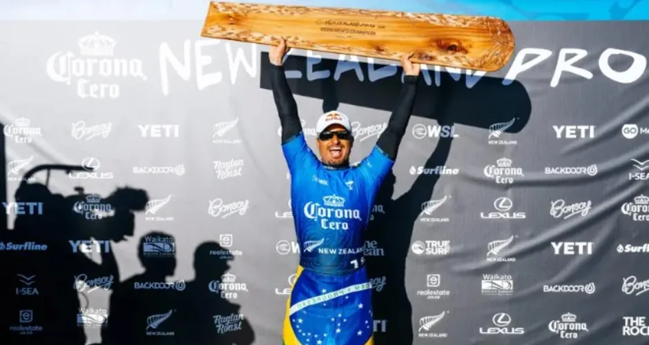 Ítalo vence etapa da WSL e quatro brasileiros lideram ranking mundial