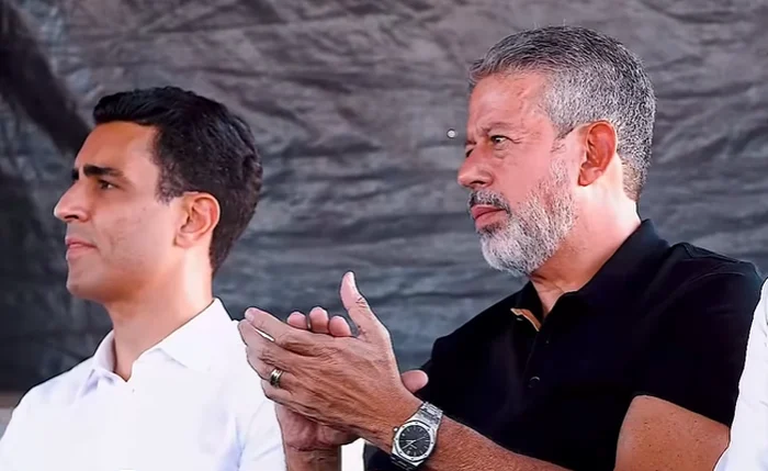 Lira reage a JHC e evita compromisso com o governo: 'acordo é com o povo'