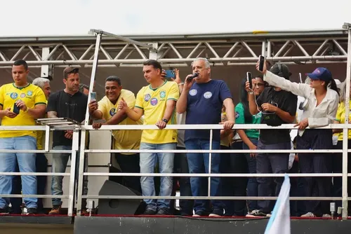 JHC e Marina evitam Gaspar no 1º turno; no 2º, é outra história