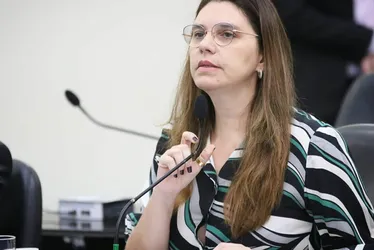 JHC “entrega” família Pereira de mãos beijadas a Renan Filho