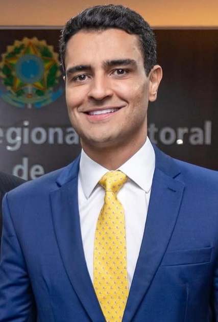 Silêncio de JHC dá margem para possível aliança com os Renans