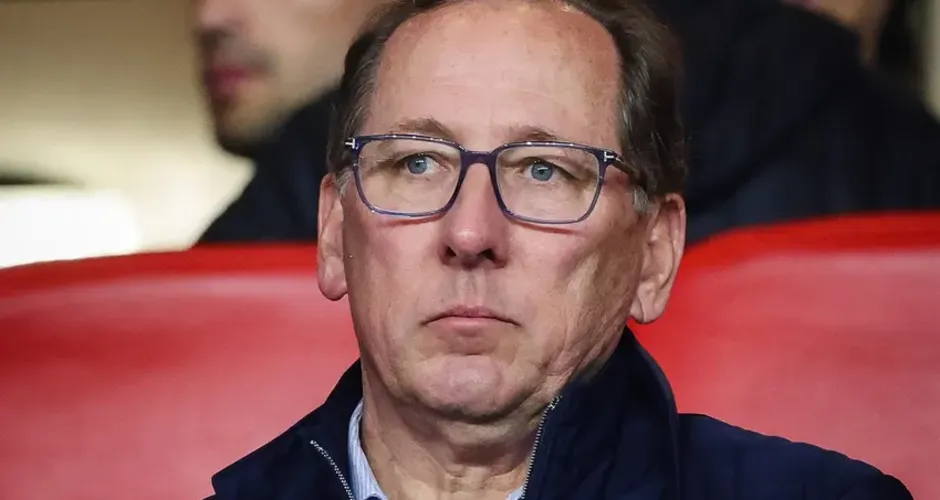 John Textor admite saída do Botafogo e critica ausência da Eagle em reunião