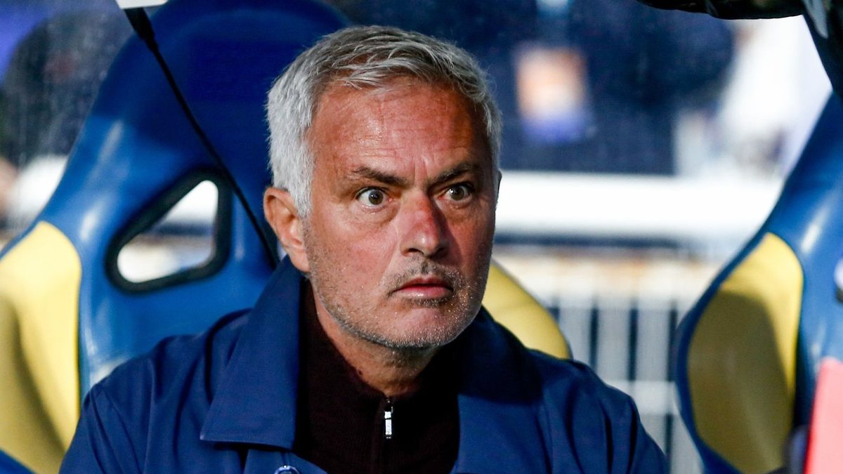 Mourinho sugere três reforços para o Real Madrid na nova temporada