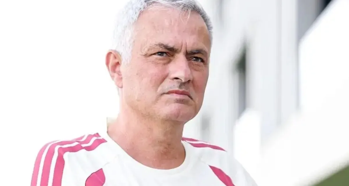 Mourinho critica Rodri após meia escolher o Barcelona em vez do Real