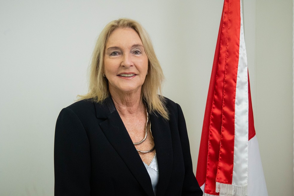 Kátia Born recua de candidatura e retorna à Seades em AL