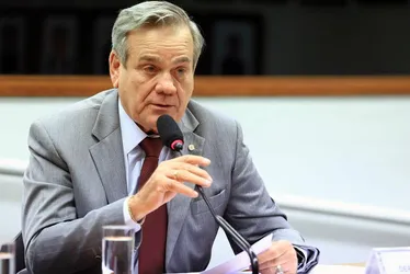 Lessa diz “sim” a JHC, aceita vice e revela bastidores da decisão