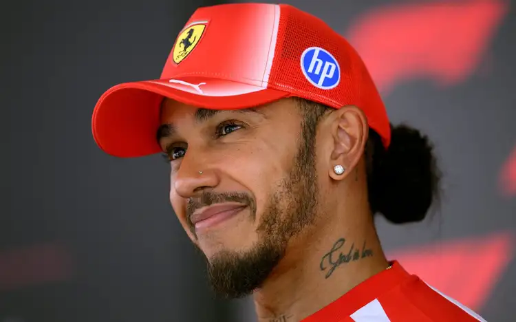 Hamilton mantém vivo sonho do oitavo título mundial na Fórmula 1