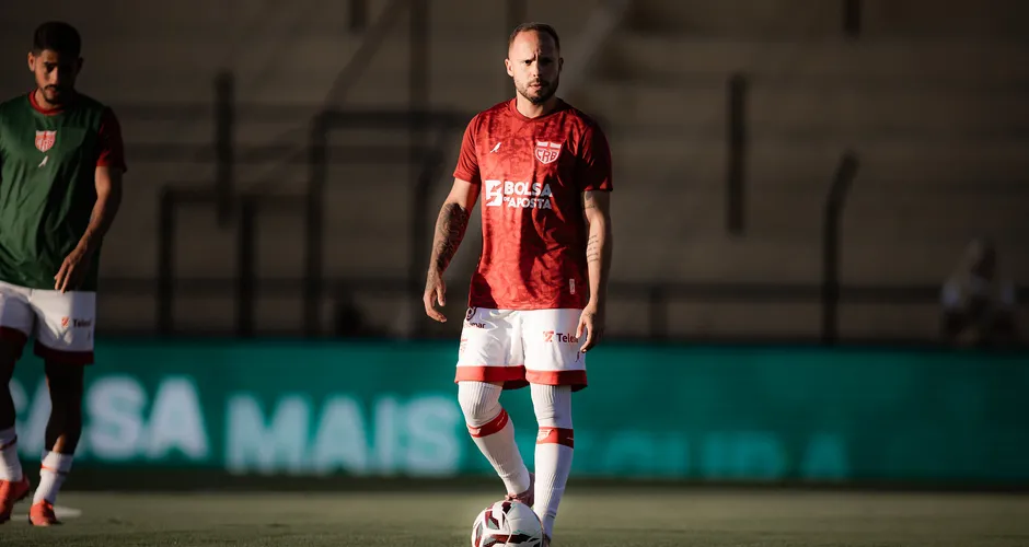 CRB acumula baixas médicas e preocupa para sequência de jogos em abril