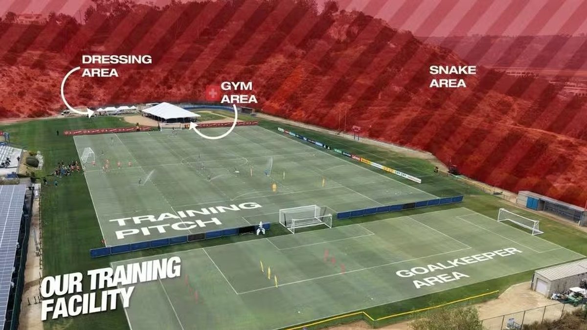 Área de cobras chama atenção em CT da Suíça para a Copa de 2026