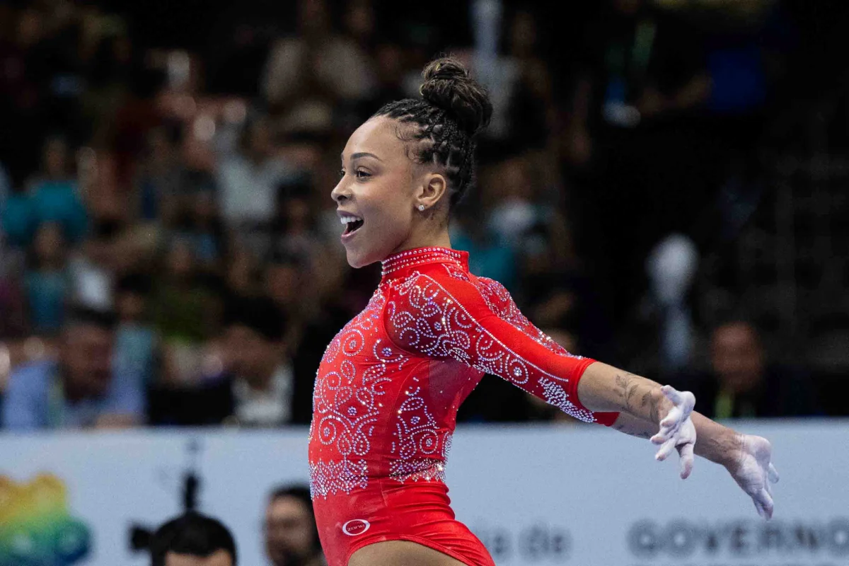 Lorrane Oliveira estreia combinação inédita e amplia legado na ginástica artística