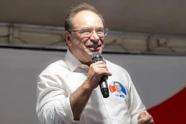 Luciano Barbosa tem alta aprovação, mas não passa no teste do Senado