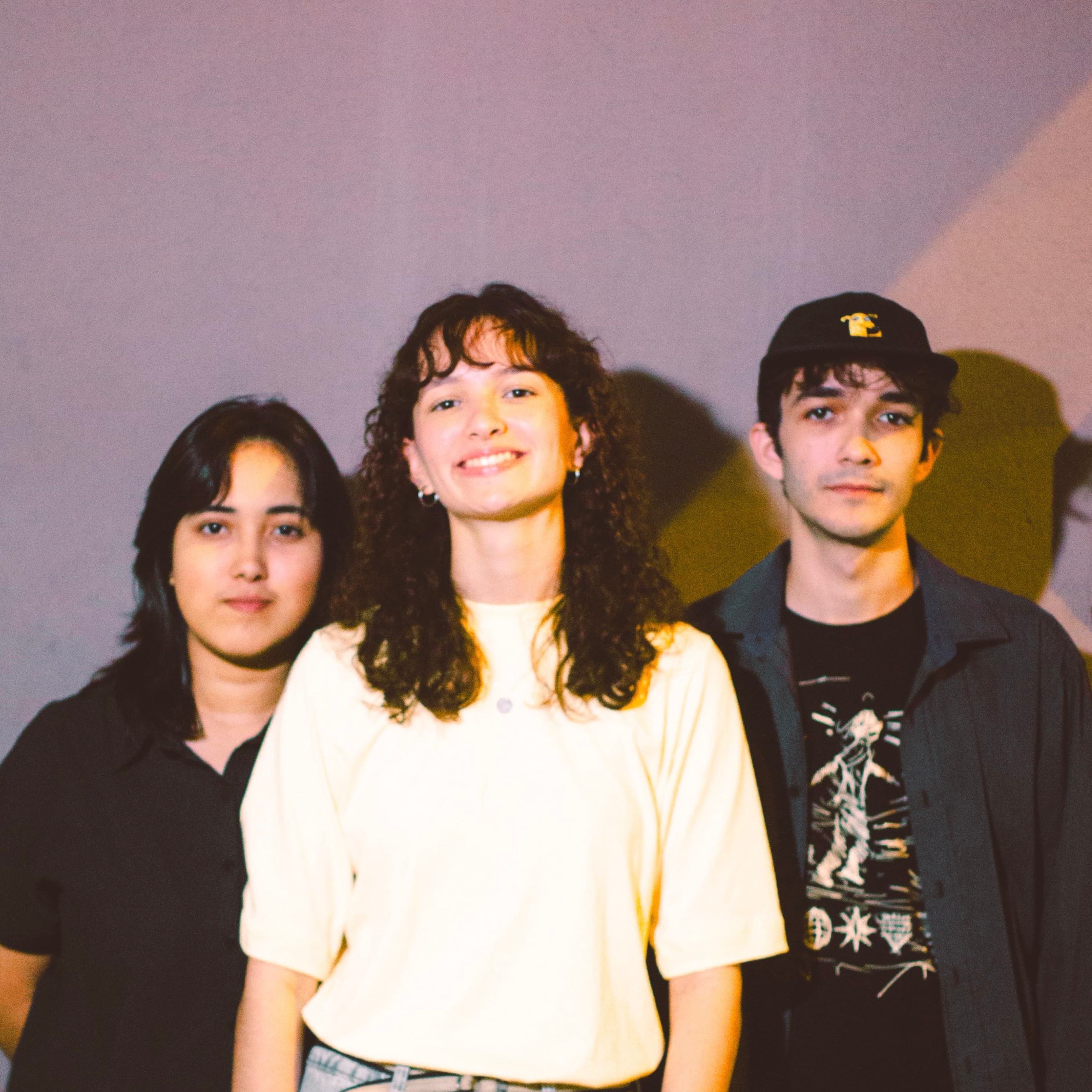 Banda Lugar Algum lança single “Tchau” e antecipa clima do primeiro álbum