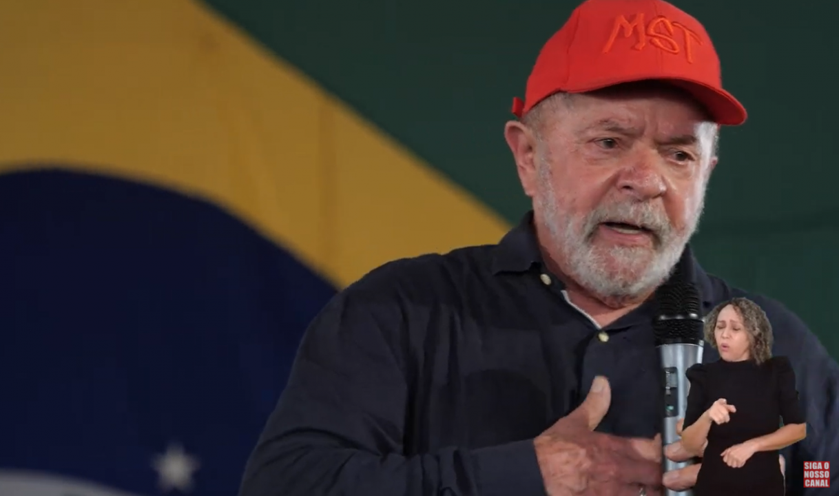 Em discurso Lula critica Congresso, Petrobras e privatização da Eletrobras