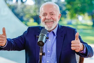 Lula consolida favoritismo e amplia vantagem sobre a direita em 26