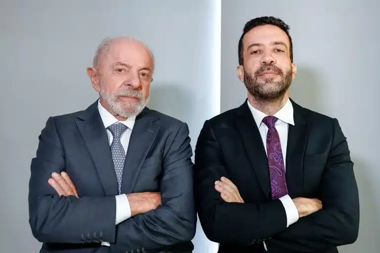 Ministro do TSE impede suspensão do canal Exército do Lula na internet