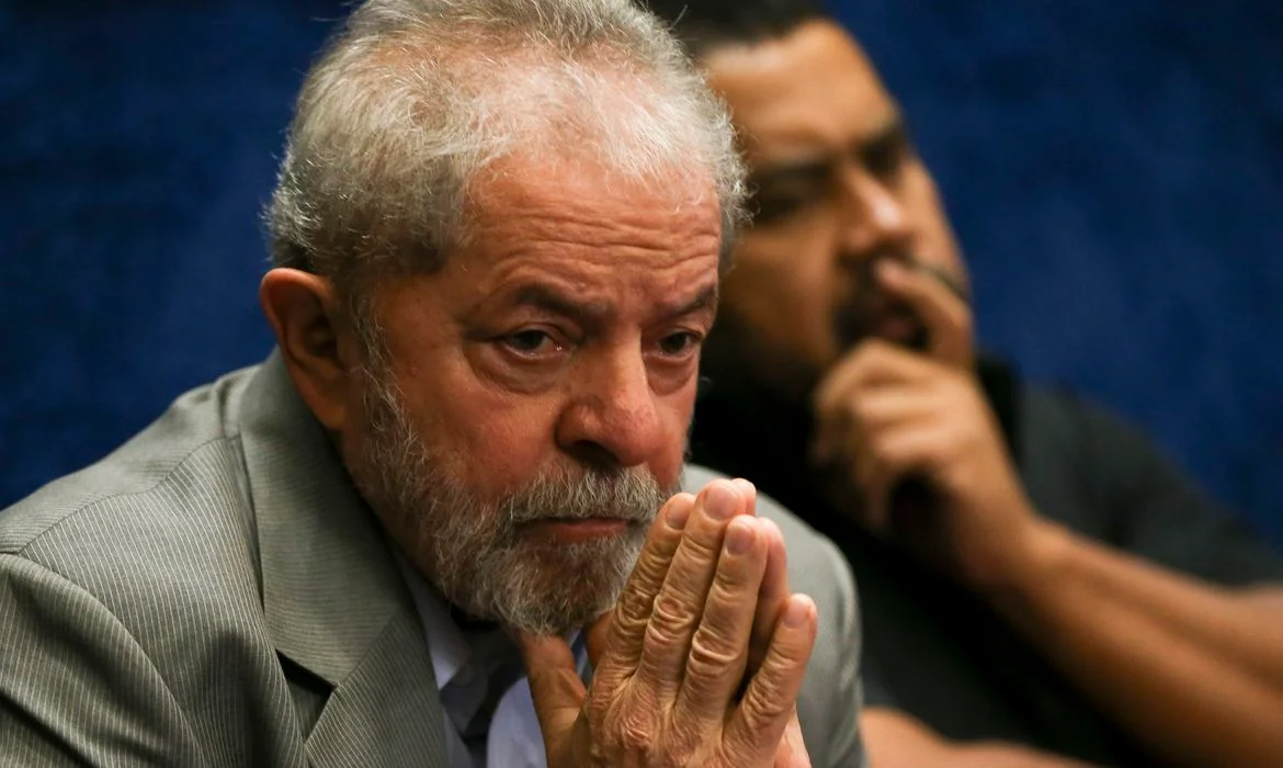 'A intolerância tirou mais uma vida', diz Lula sobre militante morto por bolsonarista