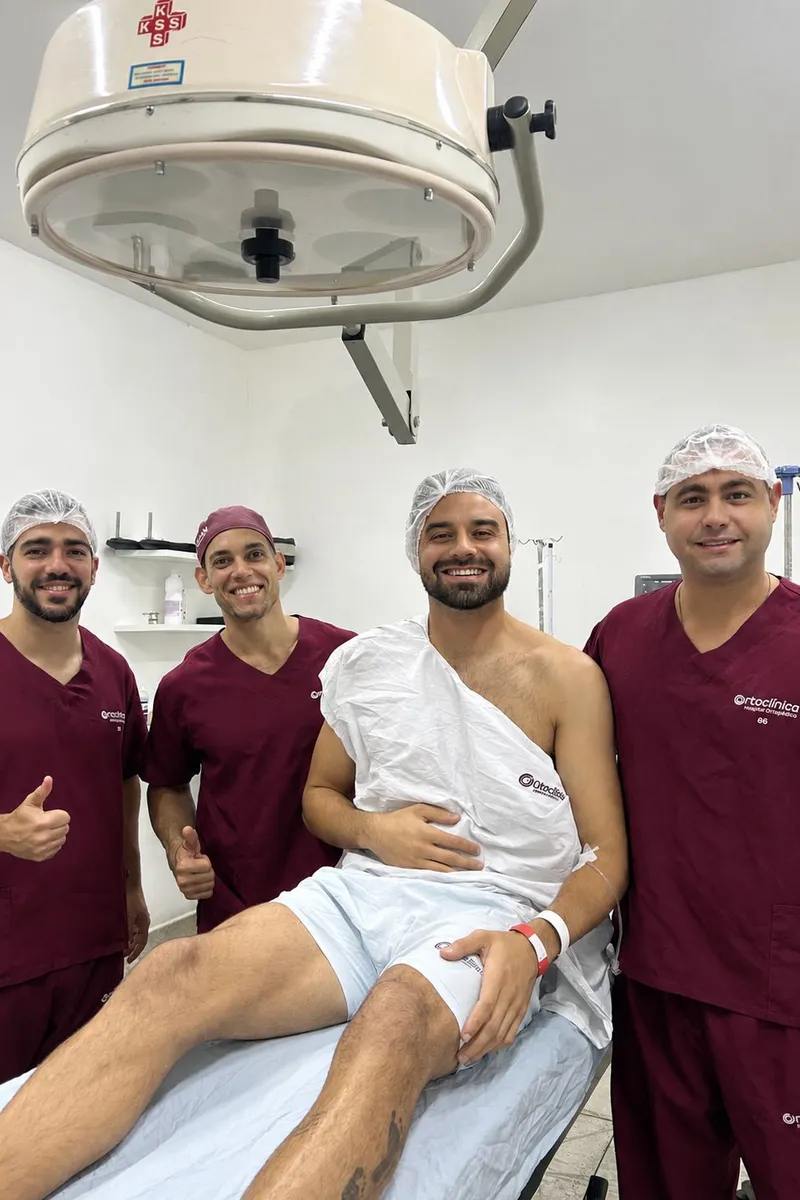 Goleiro do CRB realiza cirurgia no ombro e desfalca time por cerca de quatro meses