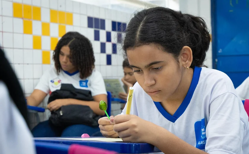 Matrículas online para novos alunos da rede estadual começam na segunda-feira