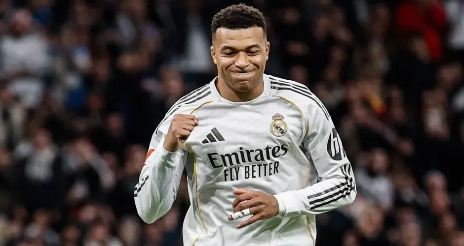 Mbappé garante recuperação no joelho e afasta rumores sobre sua condição