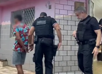 Operação policial mira facção criminosa e prende mais de 20 suspeitos em Alagoas