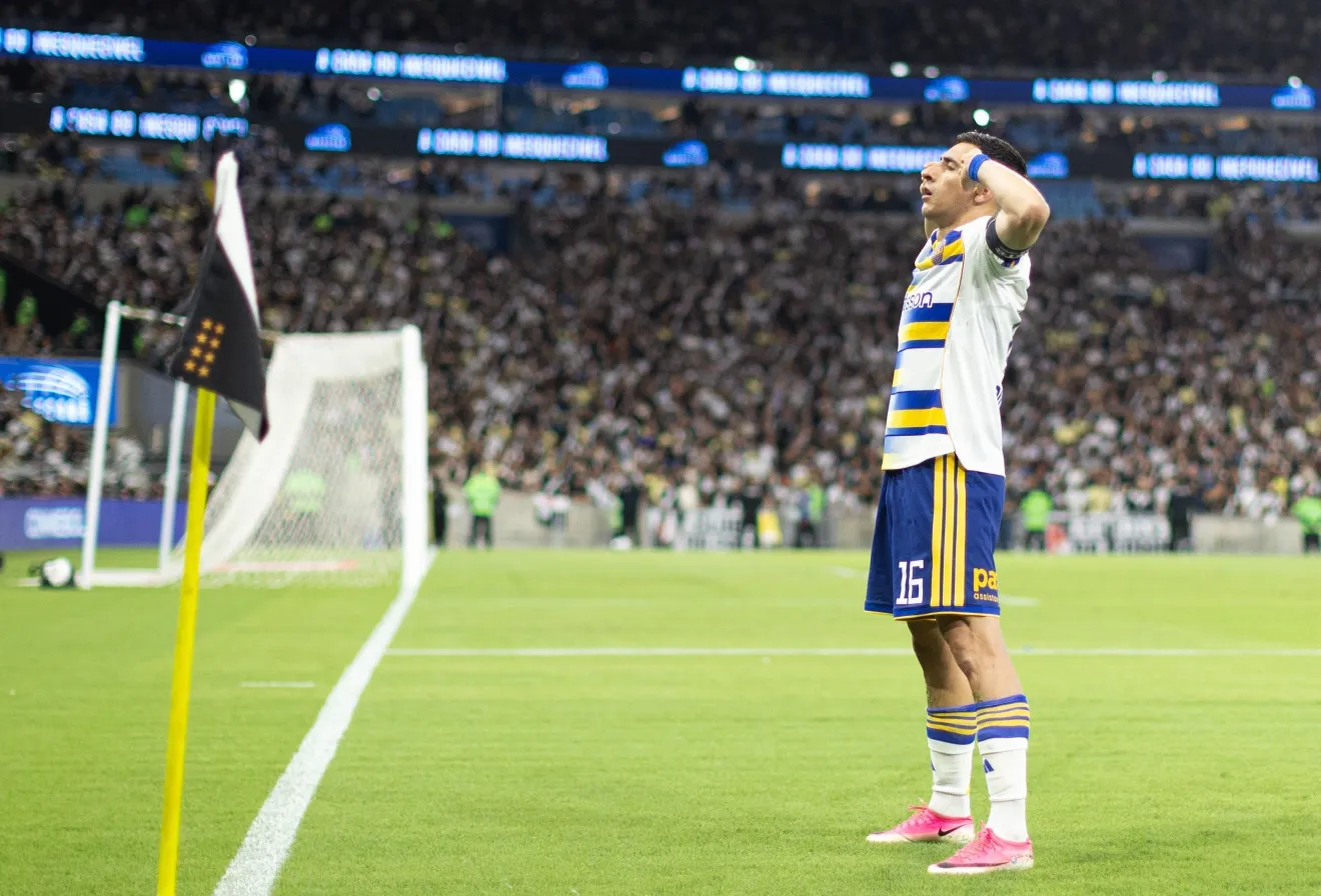 Vasco perde por 3 a 1 e é eliminado pelo Boca Juniors no Maracanã