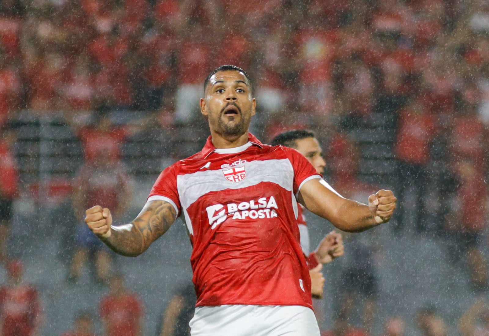 Mikael confirma permanência no CRB e mira acesso à Série A: “Um sonho”